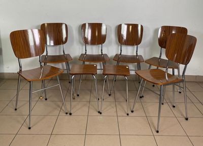 Suite de six chaises et de deux tabourets en formica