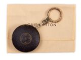 louis vuitton keychain in black leather with gold hardware