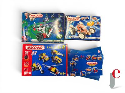 MECCANO Lot de trois boites de jeu de construction en metal …