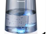 une image d'un humidificateur d'où s'écoule de l'eau