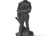 statue d'un homme tenant une batte de baseball sur fond blanc