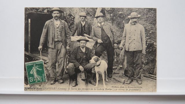 Le Châtelet Sortie des Mineurs de la Galerie Berthe ( avec le per...