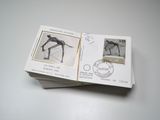 une pile de timbres représentant un homme sur un skateboard