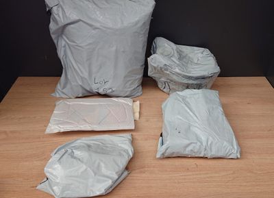 Lot de 5 colis Mystere (Retour Amazon,NPAI, Adresse incomple…