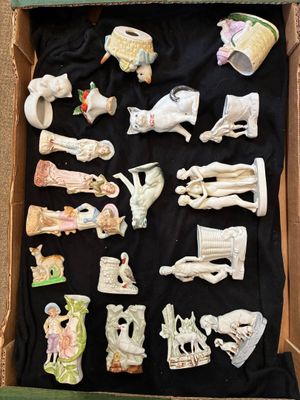 Lot de sujets en porcelaine et biscuit de porcelaine - Photo 1