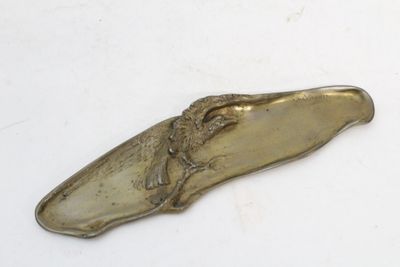 Albert MARIONNET (1852-1910) un vide poche en bronze à décor…