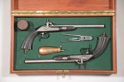 Paire de pistolets de duel marqués GAUVAIN, 93 boulevard du …