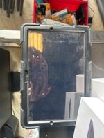 Une tablette Samsung Galaxy Tab A8 avec protection et sa boi… (photo 2)
