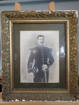 a picture of a man in a military uniform in a picture frame