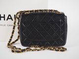 chanel black quilted leather shoulder bag with gold chain