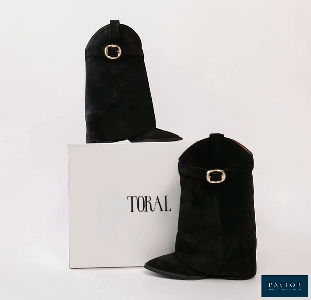 Objets d'art & Curiosités