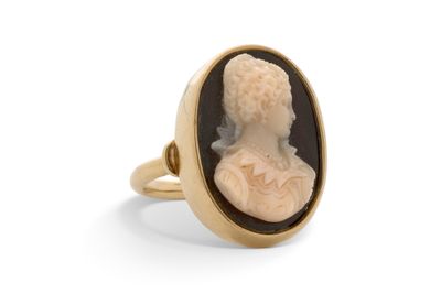 Bague “Camée” Camée sur agate Or 18k (750)