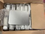 une boîte en carton contenant un ordinateur