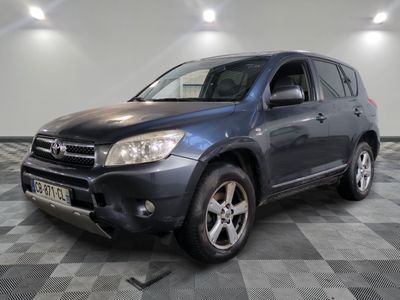TOYOTA - RAV4 D-4D136 LIFE - GO - Mise en service: 22/01/200…
