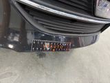a sticker on the front of a car that says vauto