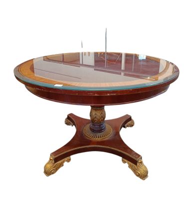 Table guéridon rond à rallonge en bois décor marqueté, piète…