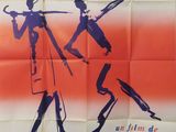 une vieille affiche de cinéma représentant un homme et une femme jouant du trombone