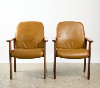SITAG Paire de fauteuils en bois naturel vernis, garniture d…