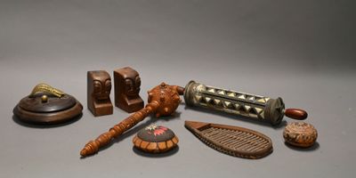 a lot of items that are sitting on a table