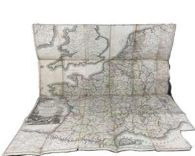 une vieille carte de l'Europe dessinée sur une feuille de papier, sur fond blanc