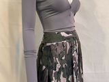 haut et jupe gris sur mannequin mannequin mannequin mannequin mannequin mannequin mannequin mannequin mannequin