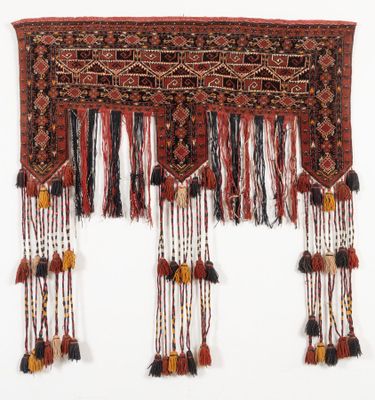 AFGHANISTAN Tapis dit "entrée de tente" en laine.