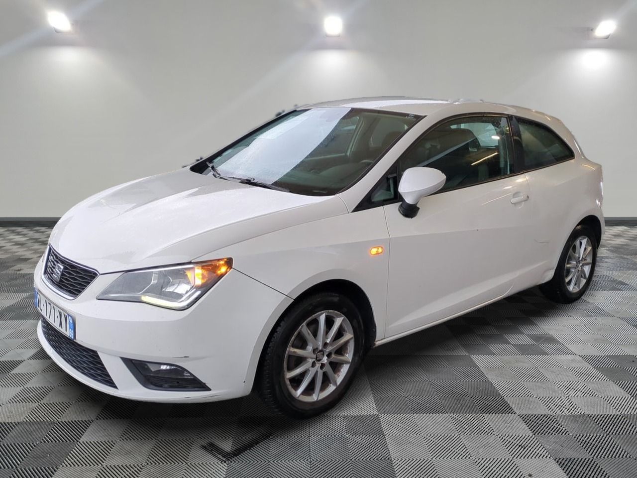 SEAT - IBIZA SC 1.0 75 CH MY CANAL - ES - Mise en service: 2…