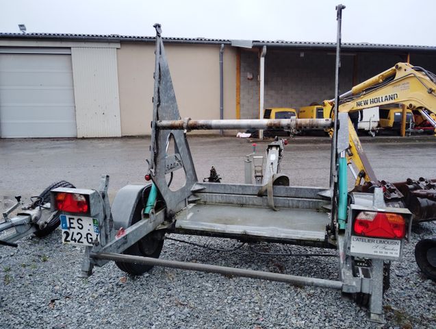 Remorque porte touret RD 200 immatriculée ES-242-GJ, 1ère mise en...
