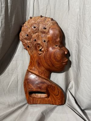 AFRIQUE Masque en bois sculpté Haut 40 cm