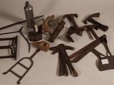 a lot of tools that are sitting on a table