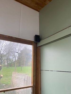 Paire d'enceintes d'applique murales, sans marque apparente