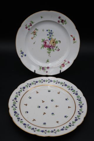 Assiette en porcelaine fabrique du comte d’Artois Limoges décor d...