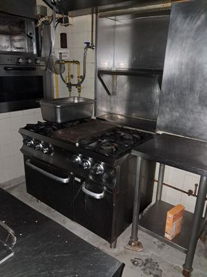 Piano à 4 feux gaz 1 four MBM