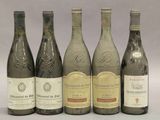 six bouteilles de vin sont alignées dans une rangée