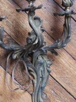 PAIRE D'APPLIQUES à trois bras de lumière en bronze de style… (photo 4)