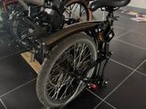 de nombreux vélos garés dans une pièce