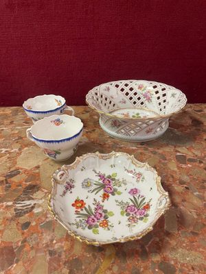 a bowl and two bowls on a table next to each other