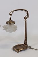 Paire de lampes de chevet en bronze ciselé à patine brun dor… (photo 2)