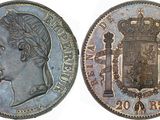 gros plan d'une pièce de monnaie surmontée d'une couronne