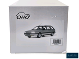 a box that has a picture of a car in it