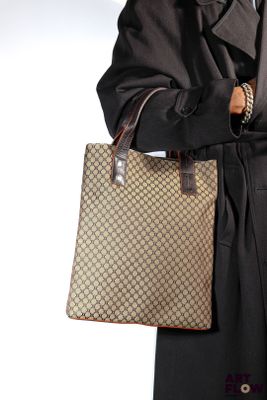 CELINE Sac cabas en toile monogrammée et cuir lisse, bijoute…