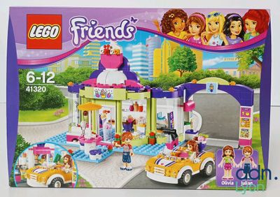 La boîte contient le set « Bus urbain » de Lego Friends.