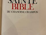 the front cover of a book with the title la sainte bible du chansone crampon