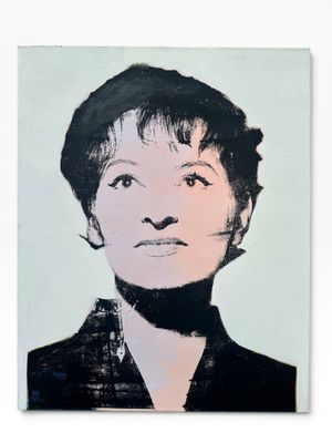 une image représentant un tableau d'une femme en noir et blanc