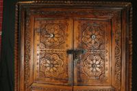 AFGHANISTAN. Exceptionnelle armoire en pin ou cèdre patiné o… (photo 5)