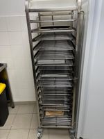 Échelle à pâtisserie sur roulettes inox