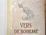 un livre avec l'image d'un chat dessus