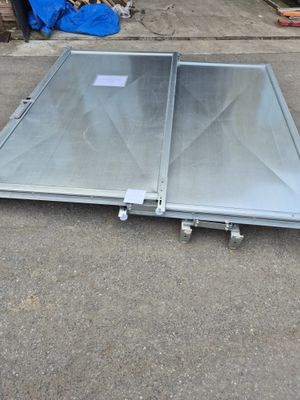 Porte métallique industrille de 240cm x 240cm , poignée de p…