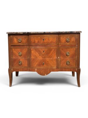 Commode à ressaut en bois de placage ouvrant par trois tiroi…