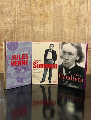 PLEIADE : Ensemble de 3 albums